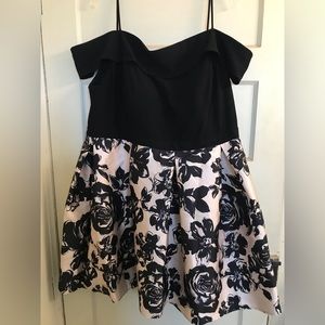 Womens Formal Dress.  Plus size 18W. Morgan & Co Black & Beige New with tags.